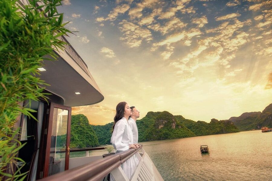 From Ninh Binh: Ha Long - Lan Ha Bay 2D1N on 5-star Cruise - From Ninh Binh to Tuan Chau Marina