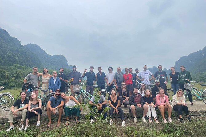 Full Day Boat Tour in Halong Bay, Cat Ba Archipelago & Lan Ha Bay - Dark and Light Cave: two very different moods