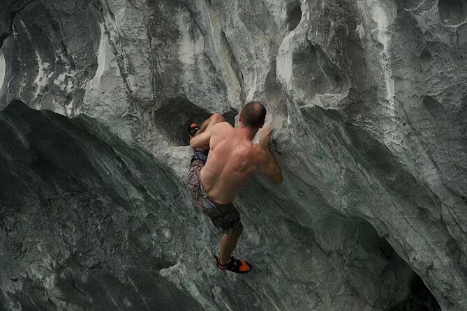 Full Day Guided Tour to Lan Ha Bay with Kayaking, Cliff Jumping - Sea Face: your first five hours on the rock