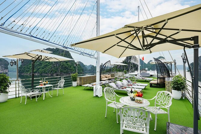 Full day Halong Bay Luxury Cruise - buffet lunch, kayak, swim. - Choosing your pace on Titop Island