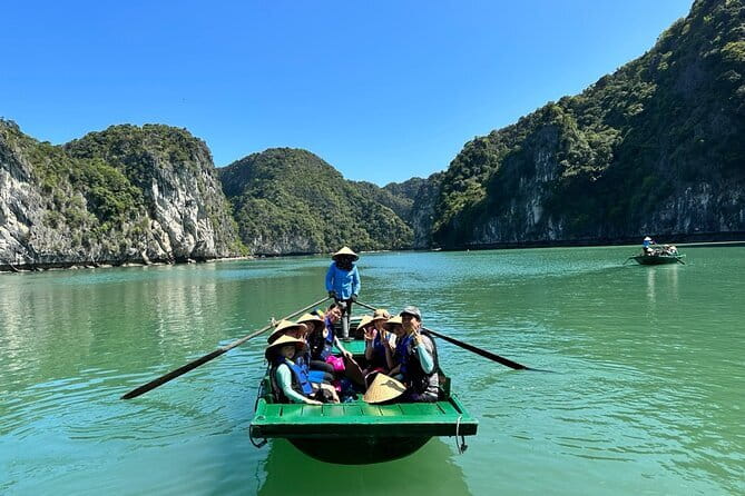 Full Day Private Tour in Halong with Lunch - What the $220 price really buys you