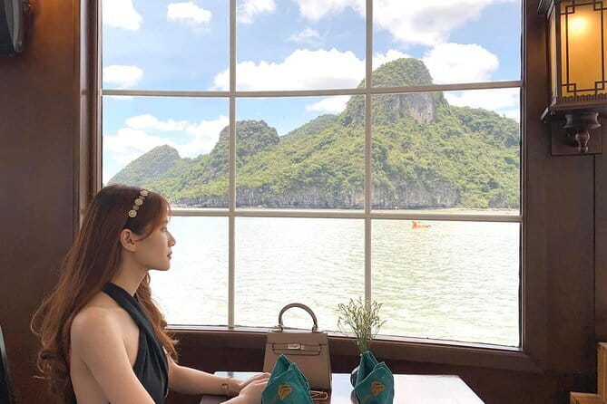 Full Day Private Tour in Halong with Lunch - Lunch at noon, with the bay as your dining room