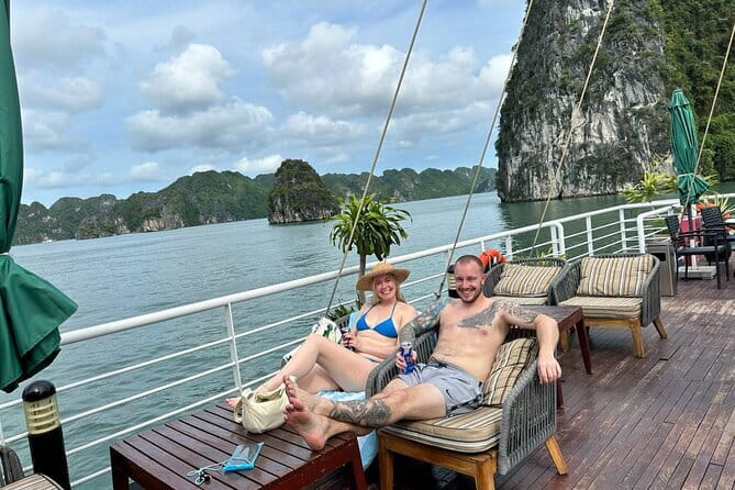 Full Day Private Tour in Halong with Lunch - Hanoi pickup and the road to Tuan Chau