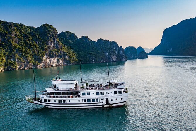 Garden Bay Cruises - Traditional Wooden Boat to Bai Tu Long Bay - Why Bai Tu Long Bay makes this route appealing