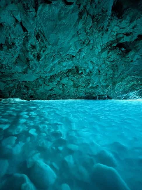 Grama Bay Speedboat Tour Vlore - From the Vlorë meeting point to Haxhi Ali Cave