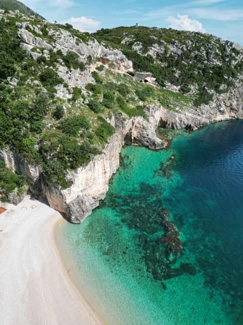 Grama Bay Speedboat Tour Vlore - What the crew adds to the experience