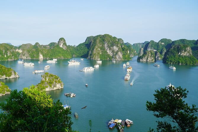 Ha Long Bay 1 Day Joined Luxury Tour - The limousine ride from Hanoi to Tuan Chau Island