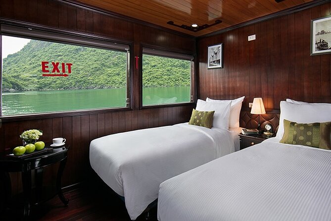 Ha Long Bay 2 Days 4 Star - Sunset party and Vietnamese cooking