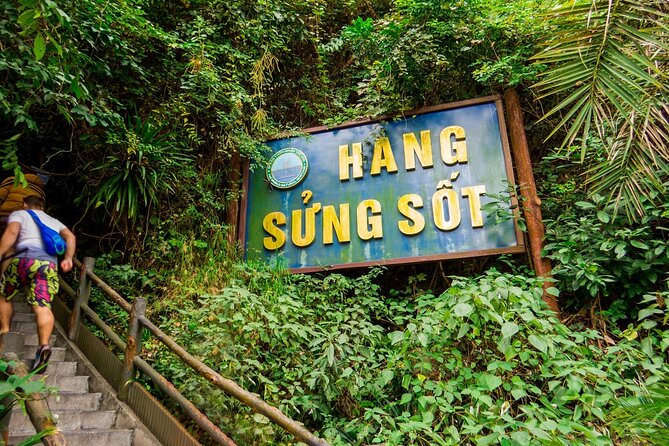 Ha Long Bay Cruise Day Tour - Cave, Kayaking, Swimming & Lunch - Kayaking or bamboo boat at Hang Luon