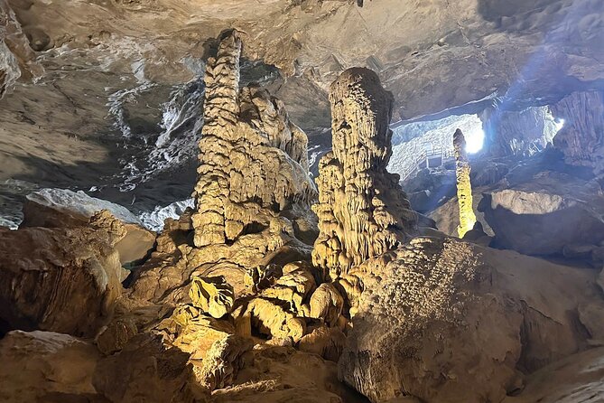 Ha Long Bay Cruise Day Tour - Cave, Kayaking, Swimming & Lunch - Lunch, fruit, and the afternoon sunset party