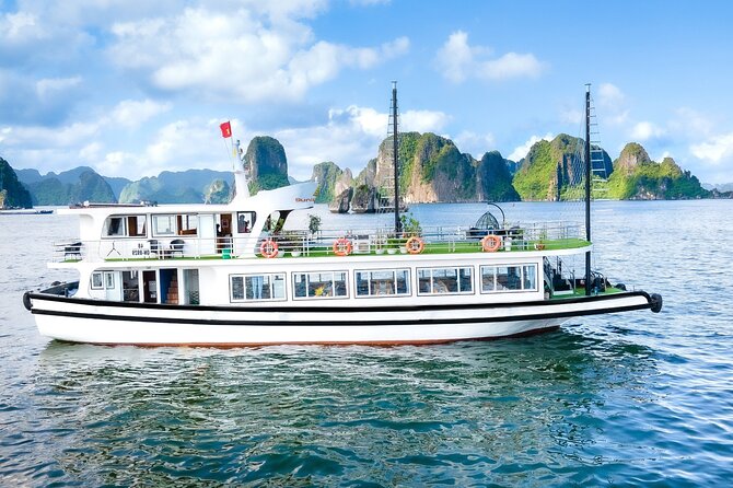 Ha Long Bay Day Cruise From Ha Noi - What the guides add to the day