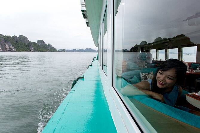 Ha Long Bay Day Tour with Lunch, Kayak, Cave explore - What this Ha Long Bay cruise actually delivers