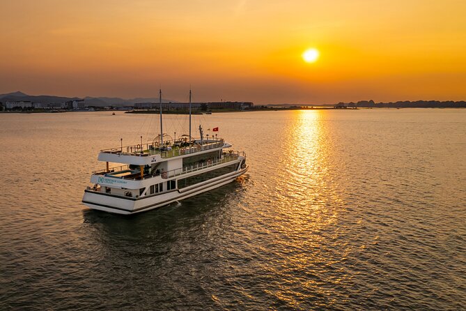 Ha Long Bay Luxury Cruise 1 Day - Key points at a glance