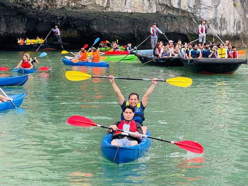 Ha Long Bay: Luxury Day Cruise, Caves, Kayak & Buffet Lunch - The Hanoi pickup and the long road to Tuan Chau