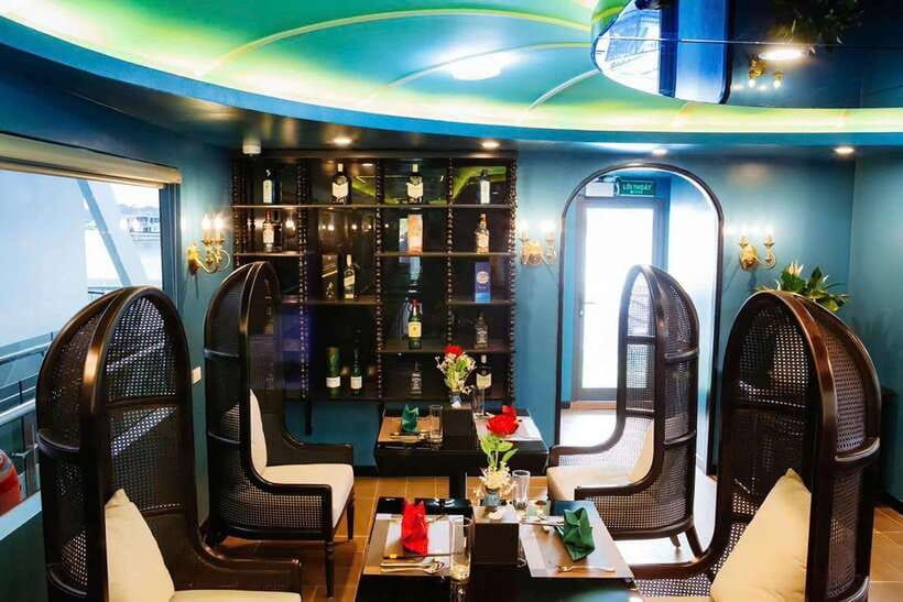 Ha Long Bay Luxury Full Day Cruise| Buffet & All Included - Seafood buffet lunch on board