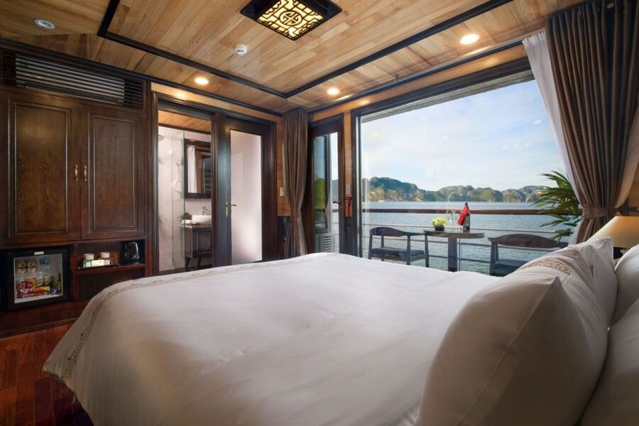 Ha Long & Lan Ha Bays: 2-Day Cruise with Meals & Kayaking - Cooking, sunset, and a night on the bay