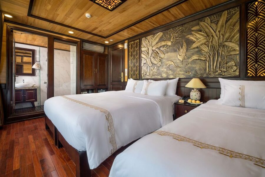 Ha Long & Lan Ha Bays: 2-Day Cruise with Meals & Kayaking - Sunrise Tai Chi before breakfast