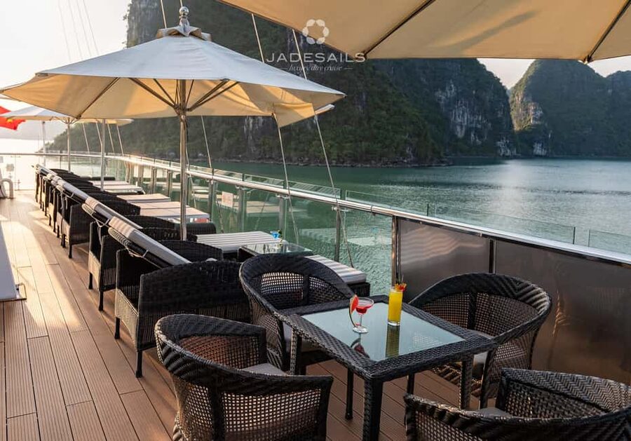 Ha Long–Lan Ha Luxury Yacht Day Cruise from Hanoi - Who will enjoy this day most