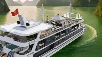 Ha Noi: Lan Ha Bay luxury cruise with private bancony, meals