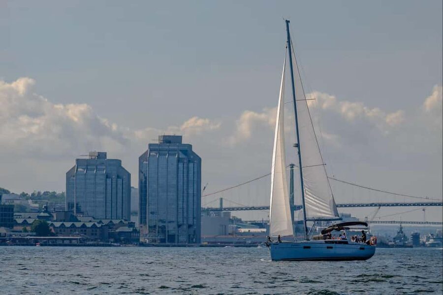 Halifax: Best of Halifax Harbour Tour - Setting sail from downtown Halifax
