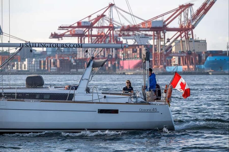 Halifax: Best of Halifax Harbour Tour - Halifax’s Titanic connection and Pier 21