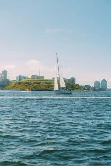 Halifax: Best of Halifax Harbour Tour - Who will enjoy the JFarwell most