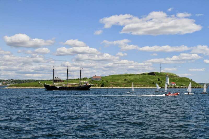 Halifax: Tall Ship Harbor Sailing Cruise with Live Music - Live music on a moving schooner