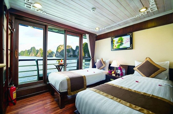 Halong 2D1N with Le Journey/Hera/La Pandora Boutique from Hanoi - Titop Cave and the bay views