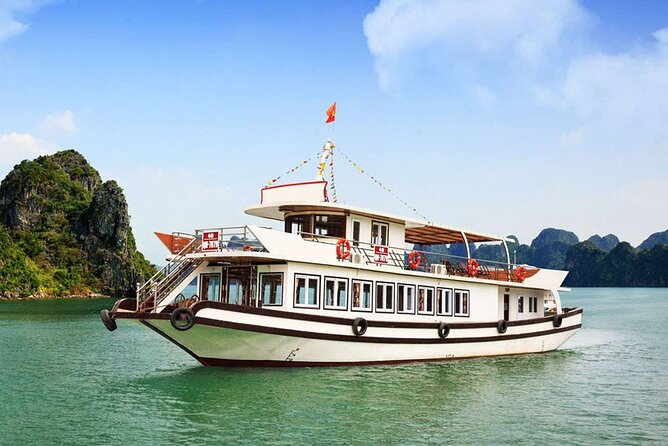 Halong 6 hours Boat tour with Cave, Kayak, lunch, transfer high-way from Hanoi - Hang Luon by kayak or bamboo boat