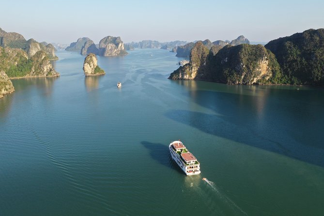 Halong Bay 2 Days 1 Night Included Transfer from Hanoi - Kayaking around Ha Long Bay
