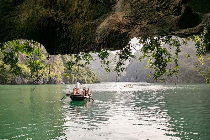 Halong Bay 2D1N BEST CRUISES All-Inclusive: Transfer, Meals, Kayak, Cave, Island - Sung Sot Cave, the showpiece stop
