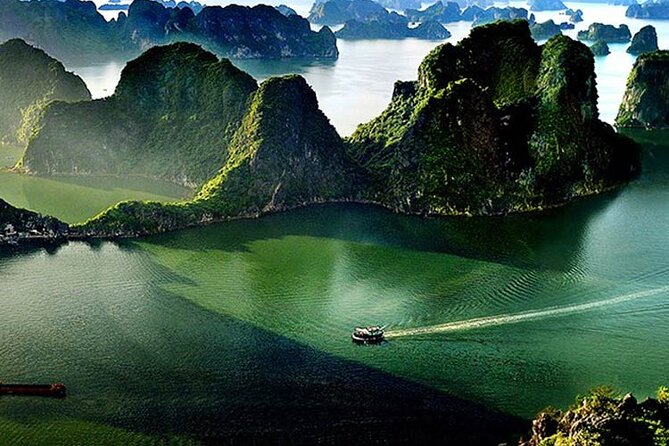 Halong Bay 2Days/1Night 4 Star Cruise Included Pick up & Transfer - Early morning on the water
