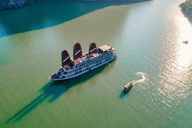 Halong Bay 3-day from Hanoi - Titop Island and the first sunset