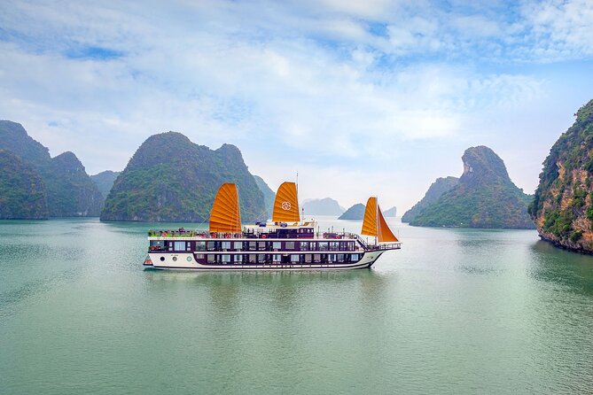 Halong Bay 3 days 2 nights on PEONY CRUISES 5 Stars LUXURY - Day three: Trung Trang Cave and the return to Hanoi