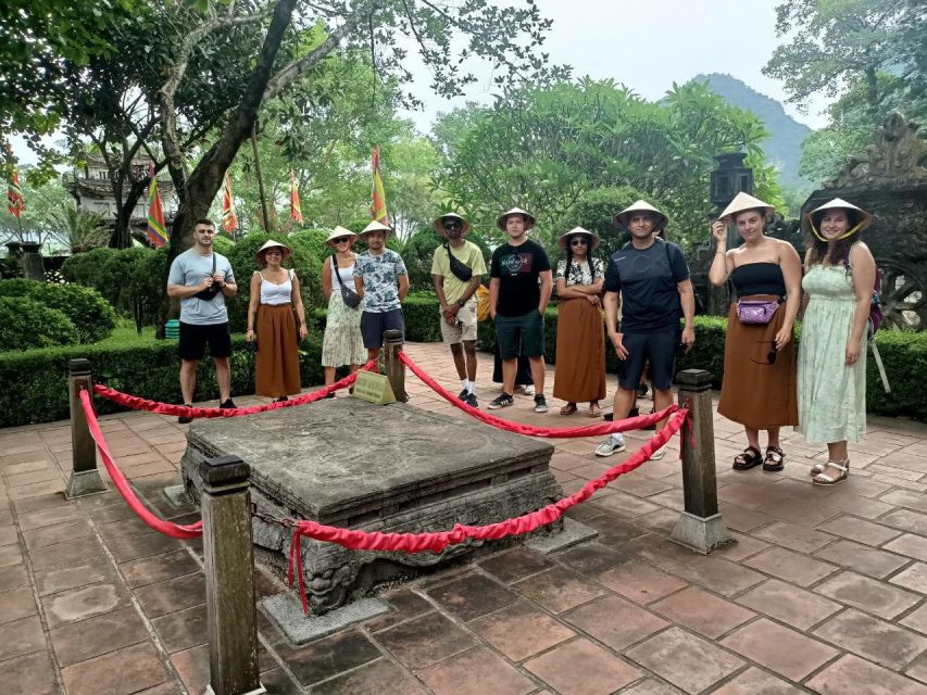 Halong Bay and Ninh Binh 2-Day Cultural Tour - Mua Cave and the 500-step climb
