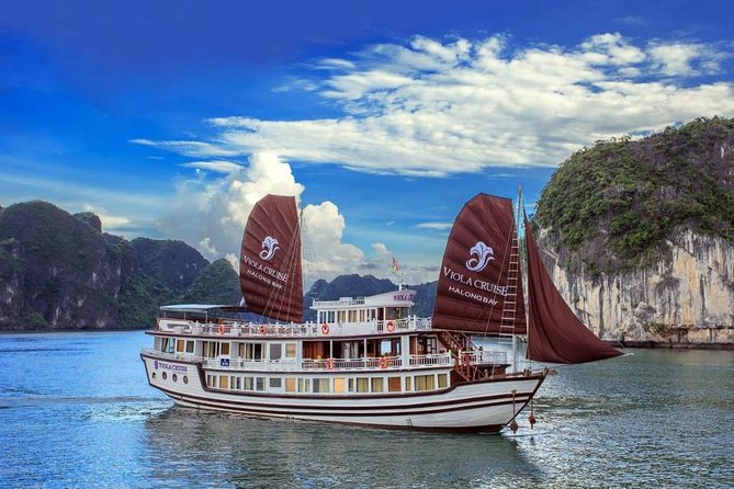 Halong Bay Cruise 2 Days 1 Night with 4 Star Luxury - Leaving Hanoi and reaching the boat