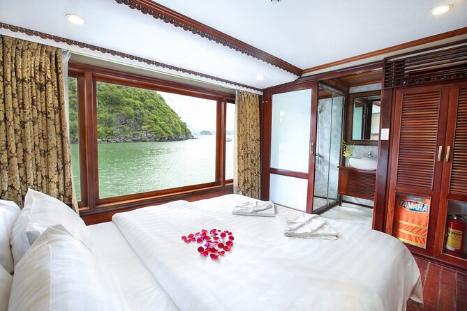 Halong Bay Cruise 3D2N - Kayaking Explorer & Round-trip transfer from Hanoi - What this Halong Bay cruise feels like