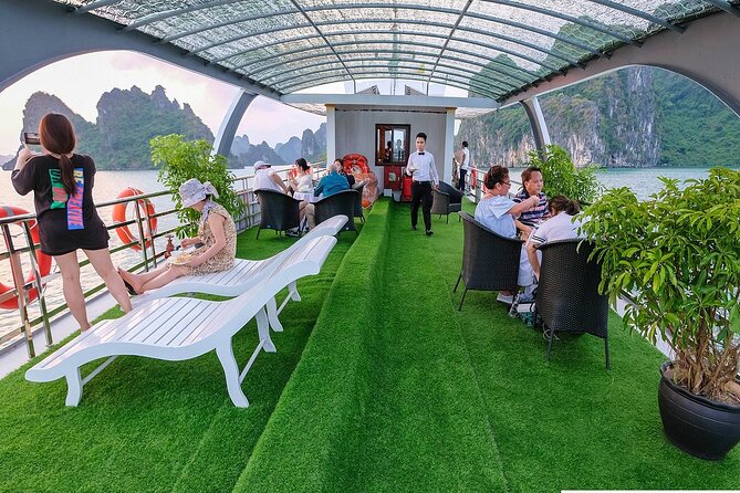 Halong Bay Cruise - Day Tours - Lunch with the limestone islands passing by