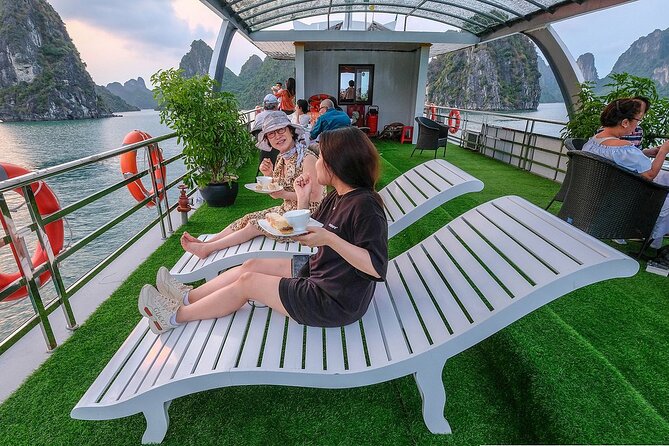 Halong Bay Cruise - Day Tours - The cave visit and the reality of popular stops