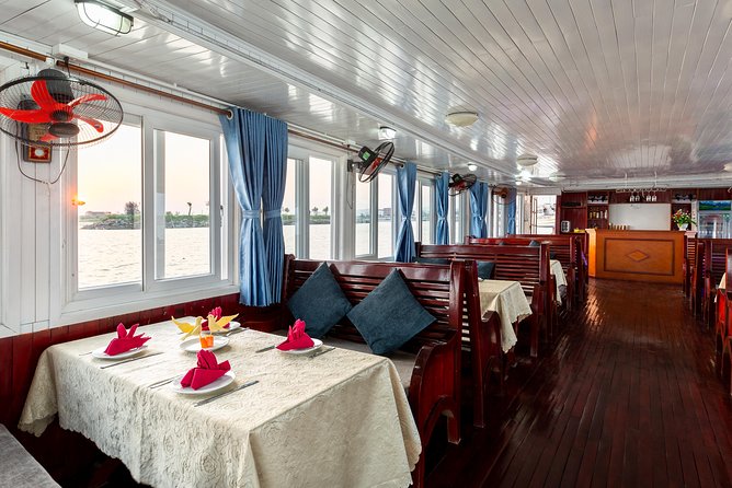 Halong Bay Cruise Day Trip: Titop island, Surprise cave, Swimming, Kayaking - How good is the timing?