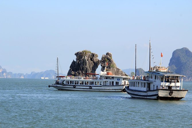 Halong Bay Cruise Day Trip: Visit Thien Cung Cave, Kayaking & Lunch - best price - Morning pickup from Hanoi’s Old Quarter