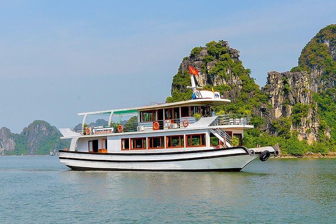 Halong Bay Cruise One Day Tours - The road from Hanoi to Halong City