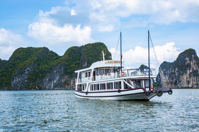 HaLong Bay Day Cruise with Kayaking, Swimming, Hiking and Lunch - The return to Hanoi takes patience