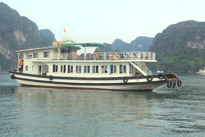Halong Bay Day Tour: 4 hour cruising, caving, kayaking & lunch - Crowds, weather, and the less polished side of the bay