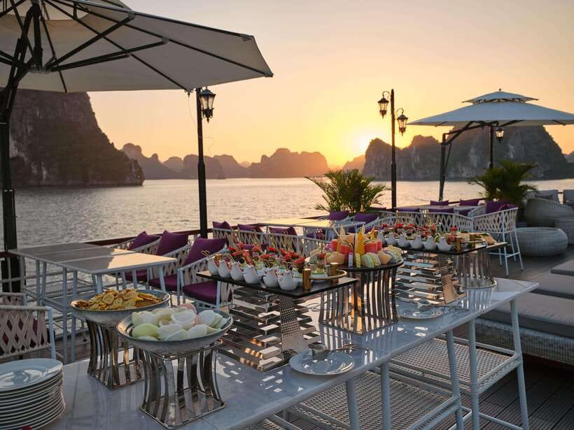 Halong bay day tour: Best seller IRIS CRUISE with live band - Welcome aboard Iris Cruise