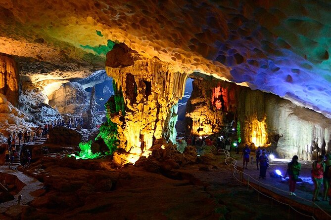 Halong Bay Day Tour By Diamond Era Cruise,Titop,Sung Sot & kayak - Sung Sot Cave and its 200 steps