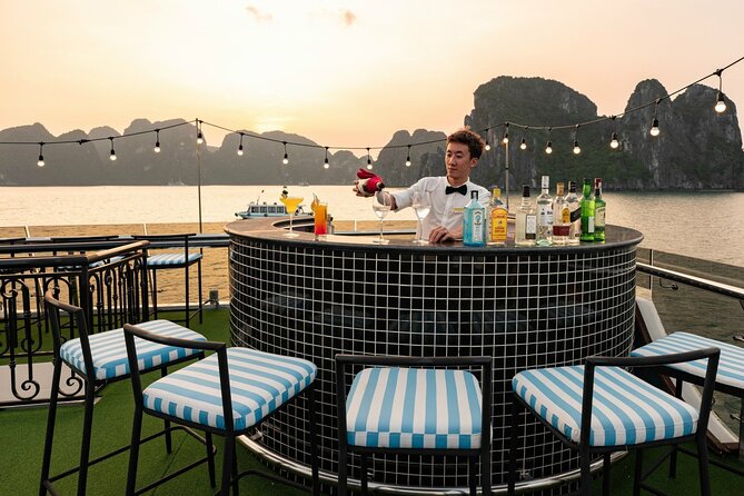 Halong Bay Day Tour With Sunlight Luxury Cruise With Transfer - Kayaking or a bamboo boat at Luon Cave