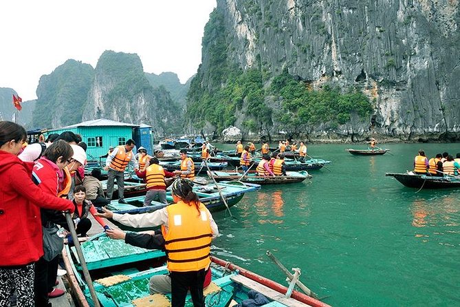 Halong Bay Day Trip 6-Hour Cruise Tour [Round-Trip Highway] With Lunch, Sea Kayak or Bamboo Boat (Row Boat) - Kayak or bamboo boat through a former water village