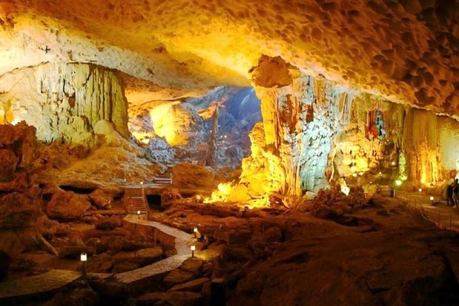 Halong Bay Full-Day Adventure Cruise from Hanoi - Kayaking or bamboo boat through Luon Cave