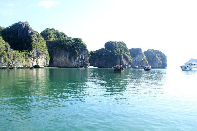 Halong bay full day trip from Hanoi: Visiting Thien Cung, Dau Go cave & Kayaking - What the $60 price really covers